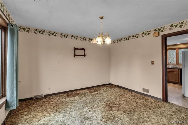 3265 South Creek Road, Hamburg, NY 14075