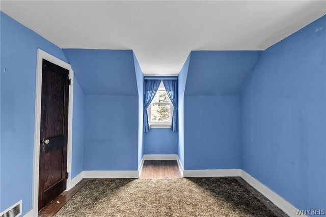 3265 South Creek Road, Hamburg, NY 14075