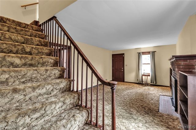 3265 South Creek Road, Hamburg, NY 14075