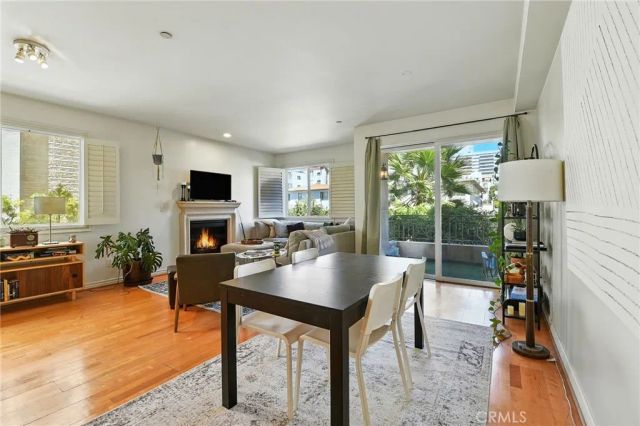 1241 S Westgate Avenue 202, Los Angeles, CA 90025