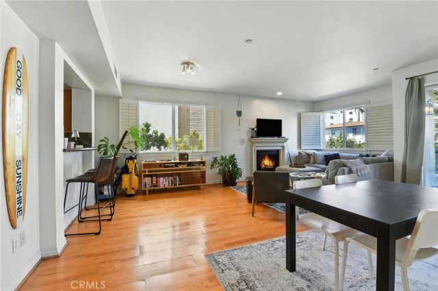 1241 S Westgate Avenue 202, Los Angeles, CA 90025