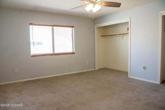 7580 S Climbing Ivy Drive, Tucson, AZ 85757