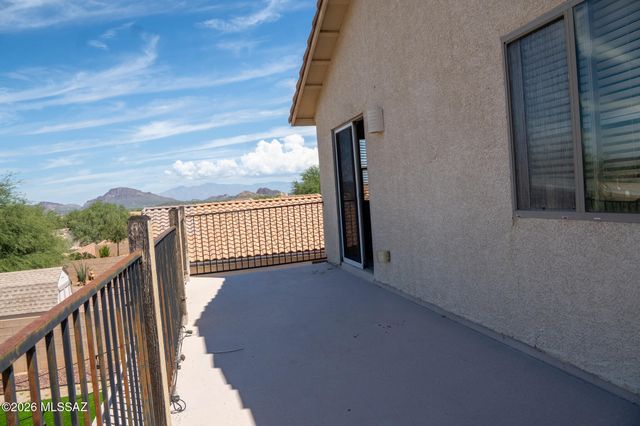 7580 S Climbing Ivy Drive, Tucson, AZ 85757