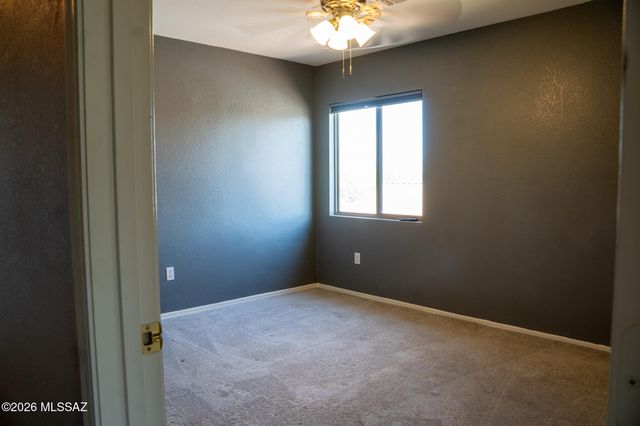 7580 S Climbing Ivy Drive, Tucson, AZ 85757