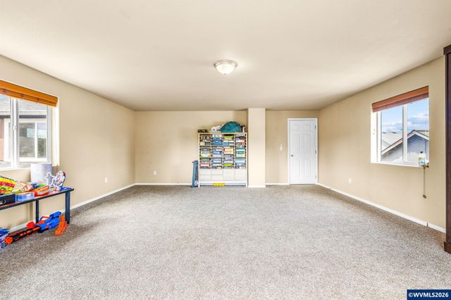 226 Breezy Wy NE, Albany, OR 97322