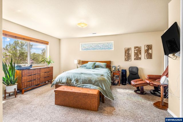 226 Breezy Wy NE, Albany, OR 97322