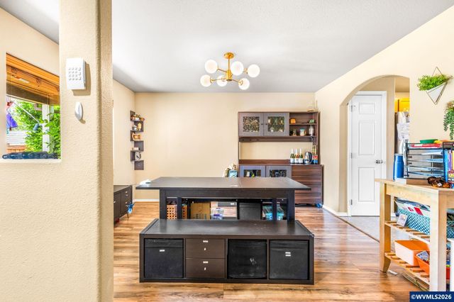 226 Breezy Wy NE, Albany, OR 97322