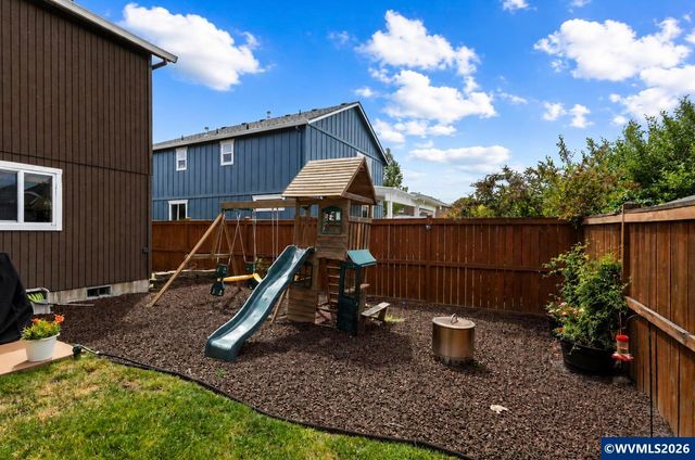 226 Breezy Wy NE, Albany, OR 97322