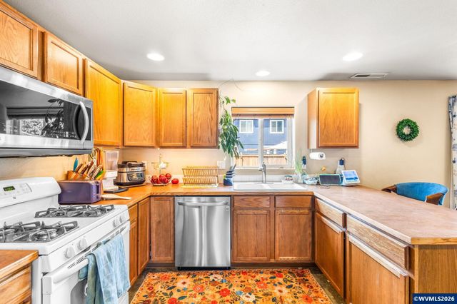 226 Breezy Wy NE, Albany, OR 97322