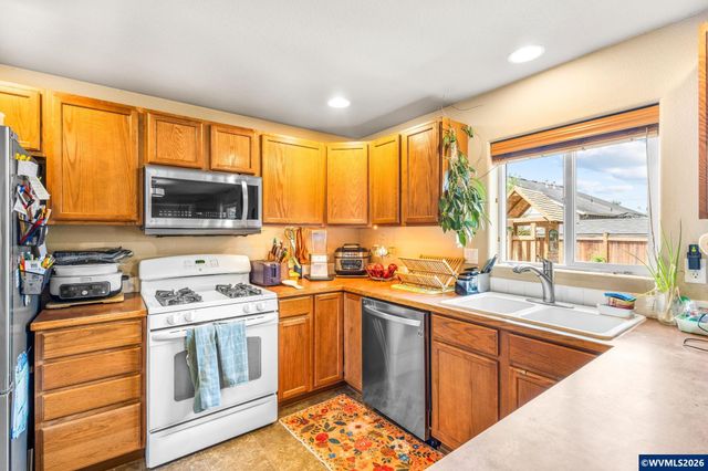 226 Breezy Wy NE, Albany, OR 97322
