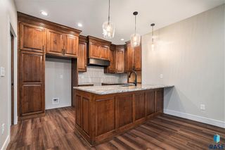 8607 W Shoreline Pl Place, Sioux Falls, SD 57107