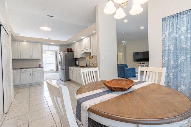 1412 Castnet Dr, Navarre, FL 32566