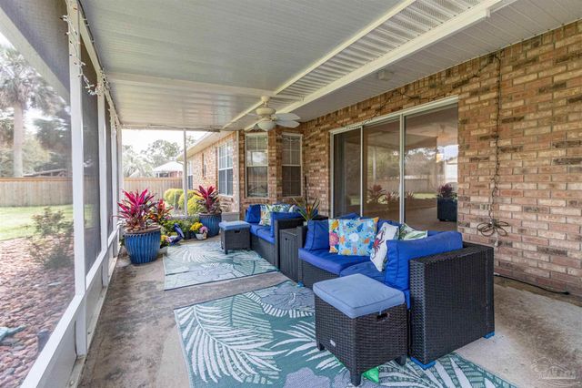 1412 Castnet Dr, Navarre, FL 32566