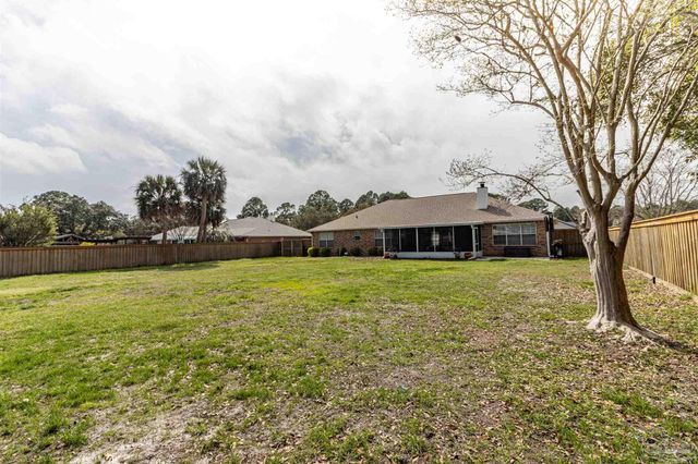 1412 Castnet Dr, Navarre, FL 32566