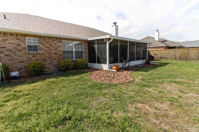 1412 Castnet Dr, Navarre, FL 32566