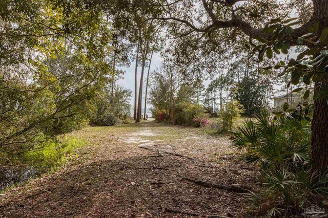 1412 Castnet Dr, Navarre, FL 32566