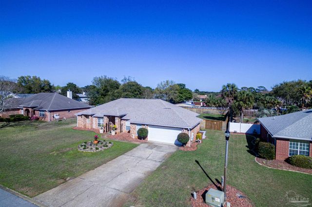 1412 Castnet Dr, Navarre, FL 32566