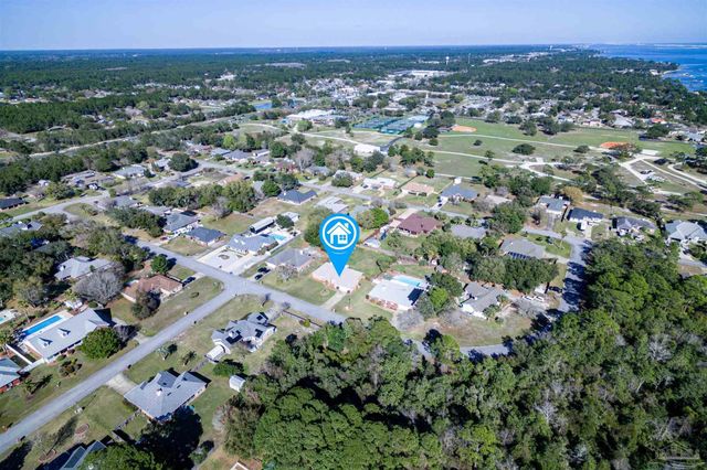 1412 Castnet Dr, Navarre, FL 32566