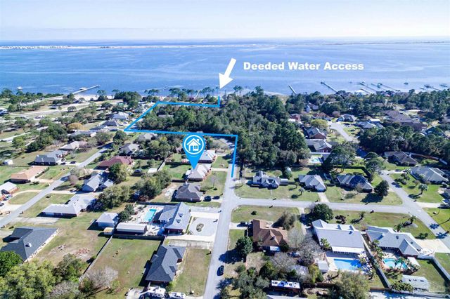 1412 Castnet Dr, Navarre, FL 32566