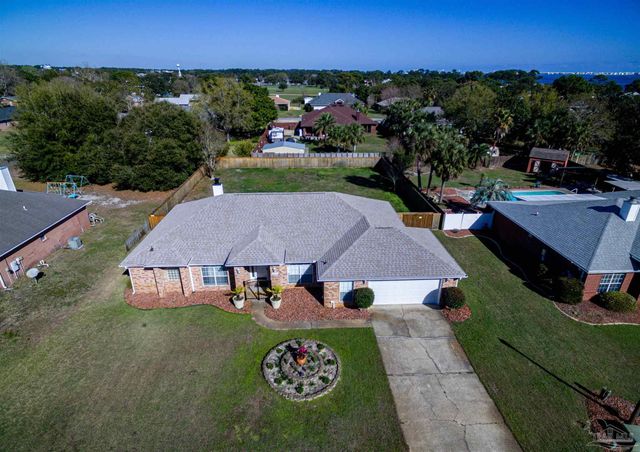 1412 Castnet Dr, Navarre, FL 32566