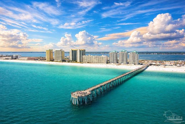 1412 Castnet Dr, Navarre, FL 32566