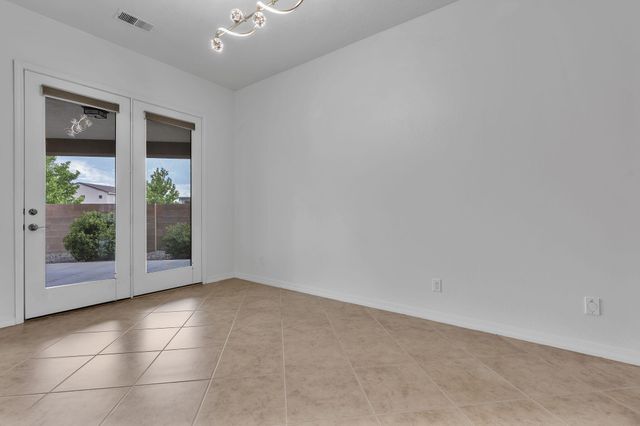 1108 Threadgrass Road NE, Rio Rancho, NM 87144