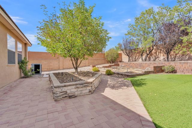 1108 Threadgrass Road NE, Rio Rancho, NM 87144