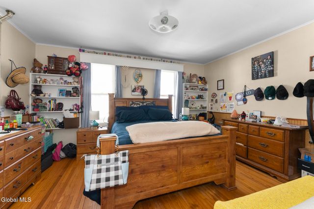 50 6th Avenue, Gloversville, NY 12078