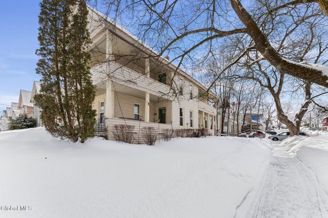 50 6th Avenue, Gloversville, NY 12078