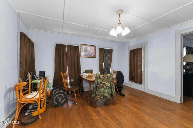 50 6th Avenue, Gloversville, NY 12078