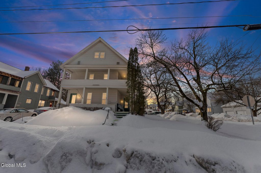 50 6th Avenue, Gloversville, NY 12078