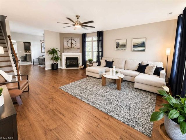 256 Brooks Landing Drive, Winston-salem, NC 27106