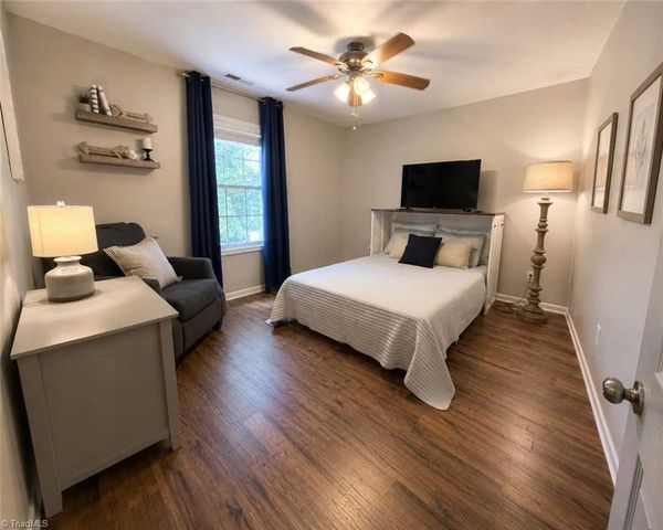 256 Brooks Landing Drive, Winston-salem, NC 27106