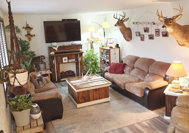 1225 DELRAY DRIVE, Green Bay, WI 54304