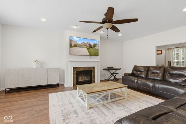 1418 Lavender Lane, Greenwood, IN 46143