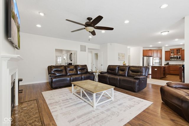1418 Lavender Lane, Greenwood, IN 46143