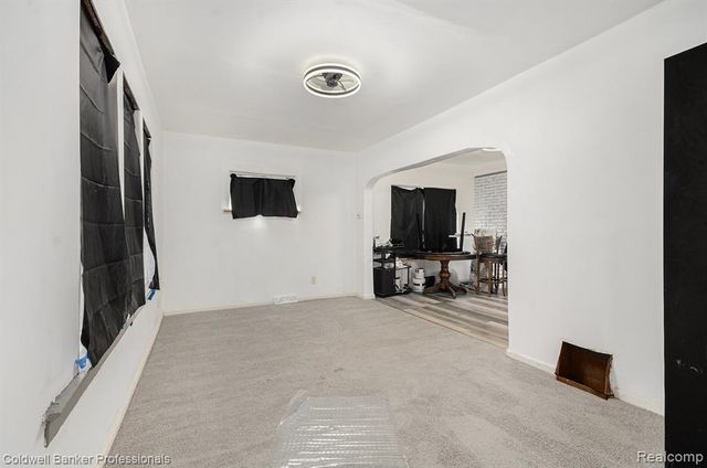 18037 Russell Street, Detroit, MI 48203