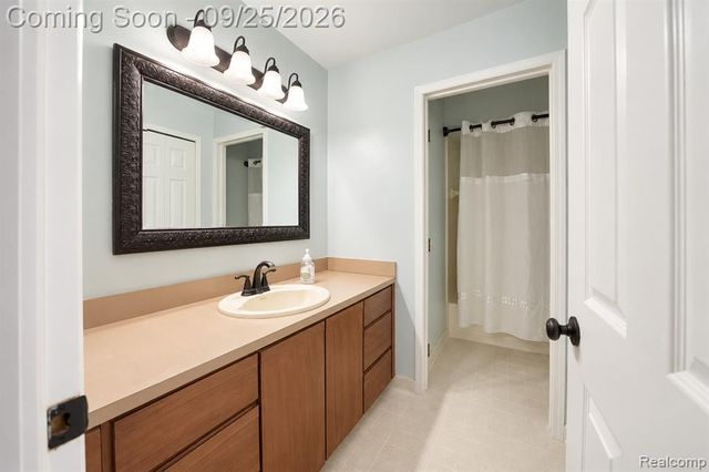 538 Tennyson, Rochester Hills, MI 48307