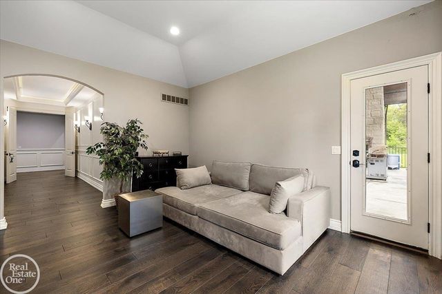 60330 Mount Vernon Road, Washington Twp, MI 48306