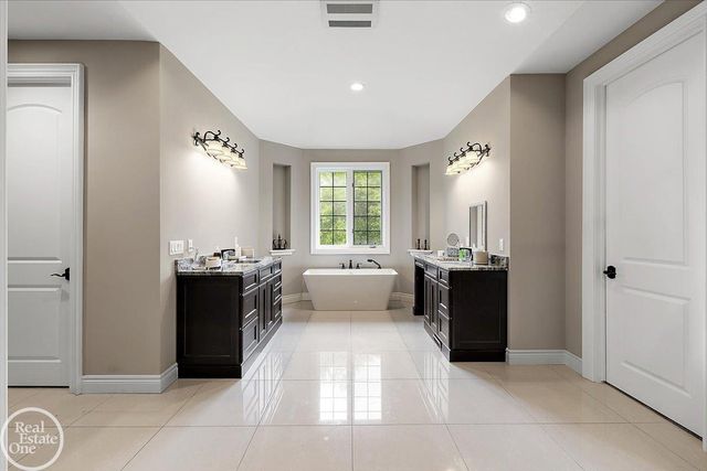 60330 Mount Vernon Road, Washington Twp, MI 48306