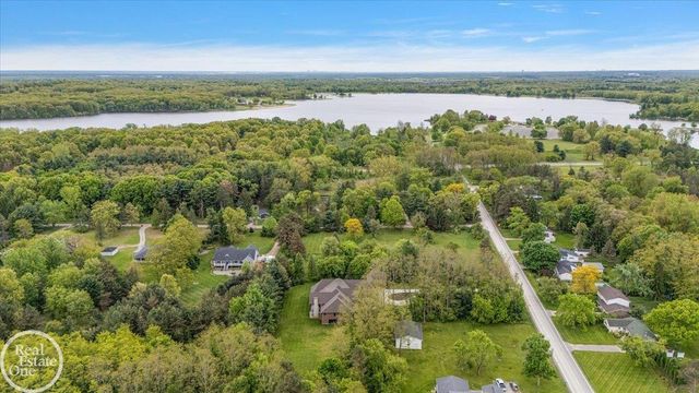 60330 Mount Vernon Road, Washington Twp, MI 48306