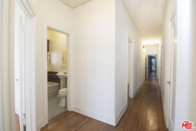 126 N Sycamore Avenue, Los Angeles, CA 90036