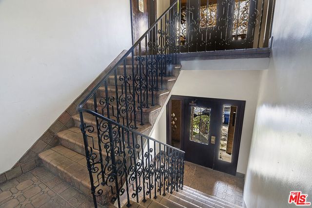 126 N Sycamore Avenue, Los Angeles, CA 90036