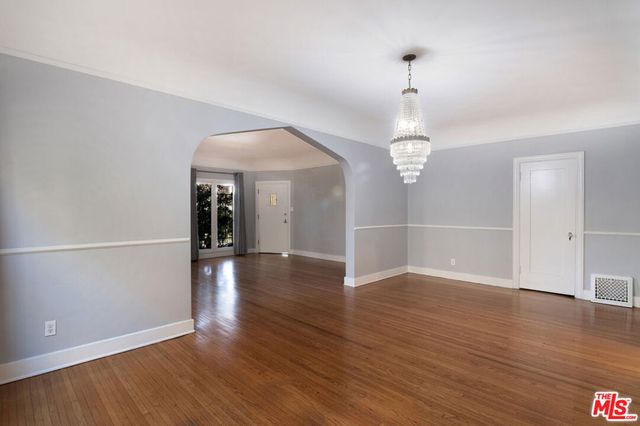 126 N Sycamore Avenue, Los Angeles, CA 90036