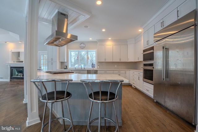 760 NEWLINS RD E, Easton, PA 18040