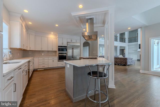 760 NEWLINS RD E, Easton, PA 18040