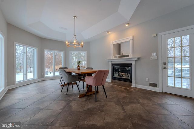 760 NEWLINS RD E, Easton, PA 18040