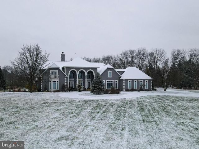 760 NEWLINS RD E, Easton, PA 18040