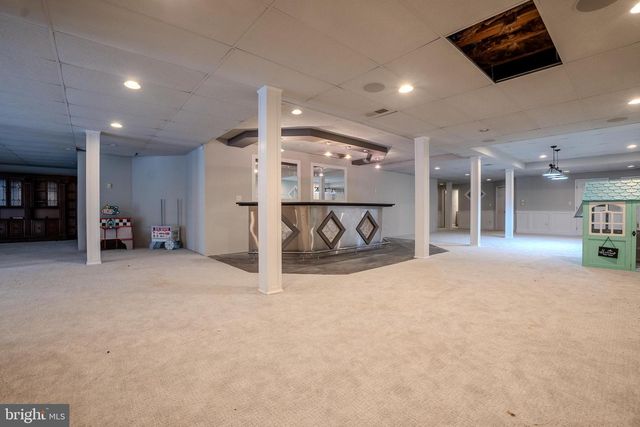 760 NEWLINS RD E, Easton, PA 18040