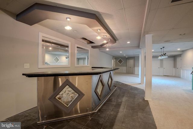 760 NEWLINS RD E, Easton, PA 18040